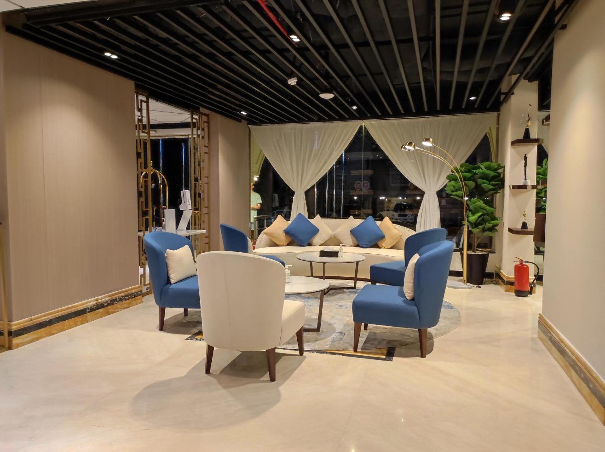Aquila Aldiafah Hotel 3*
