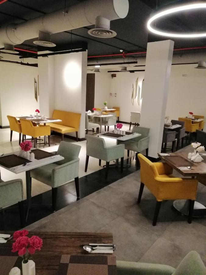 Aquila Aldiafah Hotel 3*